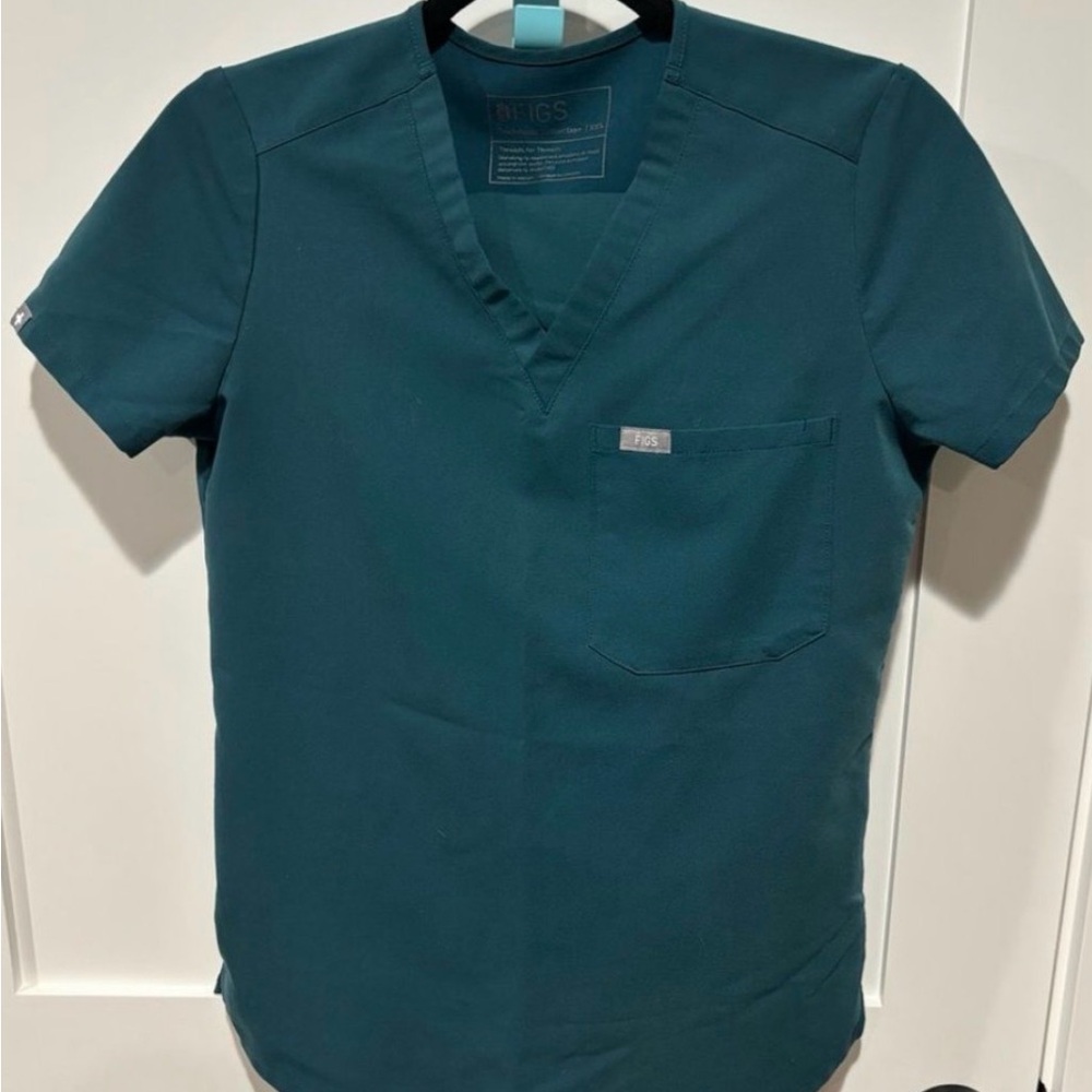 Figs Men’s Teal V-Neck Short Sleeve Scrub Top